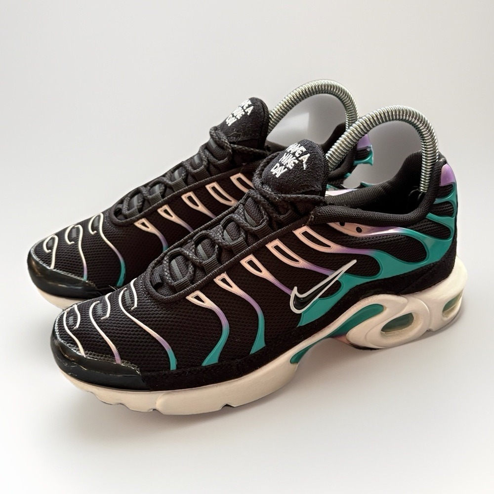 Air Max Plus 'Have a Nike Day' BQ7224-001 Black Multi‎ Color Size 5.5Y Wmn 7.5